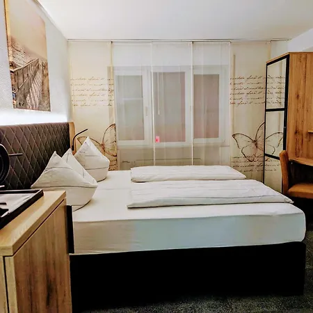 Am Waldrand Konukevi 3*