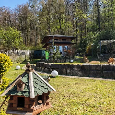Am Waldrand Konukevi Mosbach (Neckar-Odenwald)