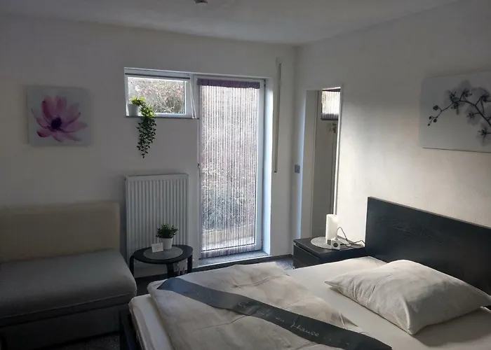 Am Waldrand Pensión